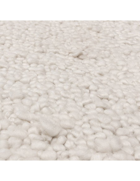 Tappeto Abbus Ivory in poliestere, elegante e resistente, perfetto per ambienti moderni e stili boho chic o etnici. Comfort e d